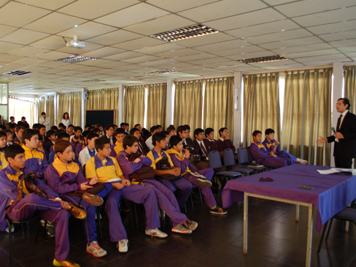 Alumnos de primero y segundo medio del Colegio Don Bosco conocieron labor de la Fiscalía y los alcances de la Ley Penal Adolescente.