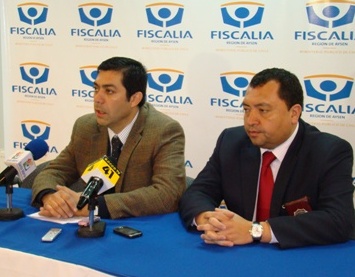 Pedro Salgado, Fiscal Regional y el jefe de la Prefectura Provincial de Coyhaique de la PDI, subprefecto Roberto Fernández.  