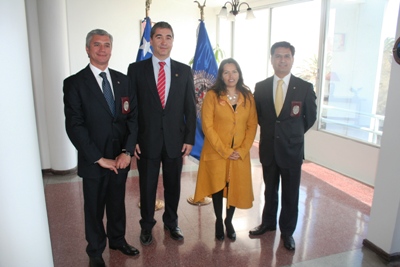 La Fiscal Regional Javiera López y el Fiscal Jefe de Arica Carlos Eltit saludaron a la jefatura regional de la PDI.