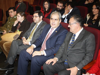 El Fiscal Regional, Cristian Paredes, el Fiscal Nacional, Sabas Chahuán y el Intendente, Francisco Huenchumilla.
