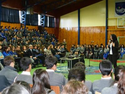 Charla Liceo Contardi