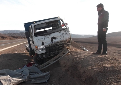 El fiscal (s), Luis Miranda, llegó al lugar del accidente ubicado al norte de Chañaral.