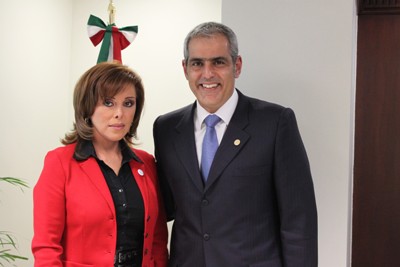 Fiscal Nacional, Sabas Chahuán junto con la Procuradora General de México, Marisela Morales, su par en ese país.