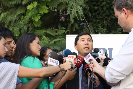 El fiscal Pablo Norambuena solicitó la orden de detención contra los imputados.