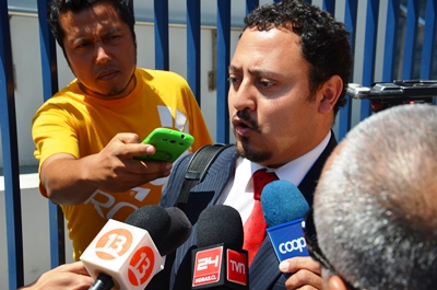 El Fiscal Mario Carrera trabajó junto a funcionarios de la Brigada de Homicidios de la PDI.