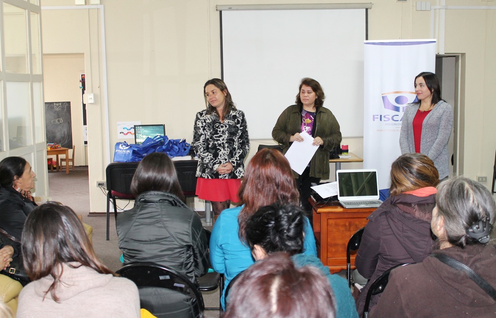 La primera actividad de este ciclo se realizó en el Centro de la Mujer, en Valdivia.