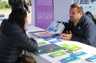 El fiscal Jorge Hernández entregó amplia información a la comunidad respecto de la temática central de la actividad.