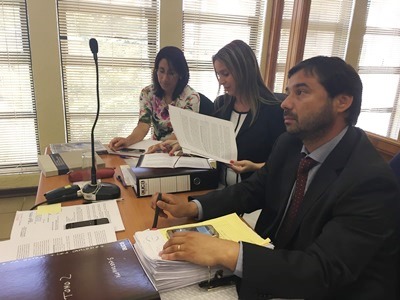 Fiscales M. Angélica de Miguel y Jorge Münzenmayer durante audiencia formalización.