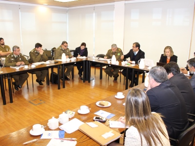 Con los mandos de Carabineros y la PDI se reunieron fiscales de la Región de Los Lagos.