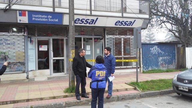 El fiscal José Rivas Elgueta en el sitio del suceso.