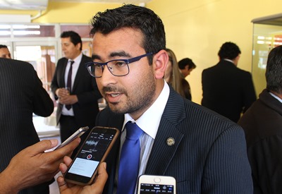 El fiscal Leonel Ibacache destacó además el contacto permanente que tiene con la comunidad local.