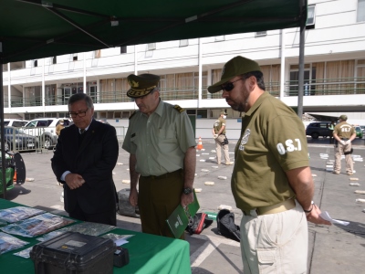 Junto a la marihuana prensada y la pasta base y clorhidrato de cocaína, también se incautó dinero en efectivo.