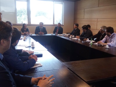 Fiscal Regional Marcos Emilfork lideró reunión con ambas policías en la Fiscalía Local de Osorno.