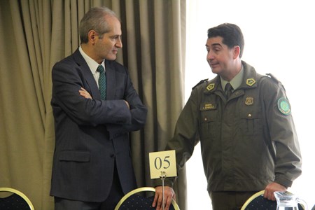 Fiscal Regional José Luis Pérez y General jefe de Carabineros zona oeste Leonardo Espinoza 