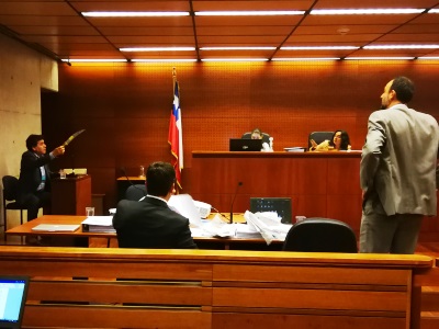 En el juicio se mostraron como evidencias los elementos utilizados para intimidar a las víctimas.