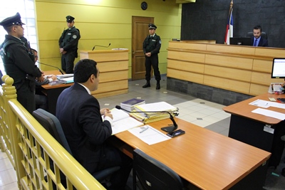 El fiscal Renán Gallardo comunicó los hechos que se investigarán luego de la denuncia de la víctima.