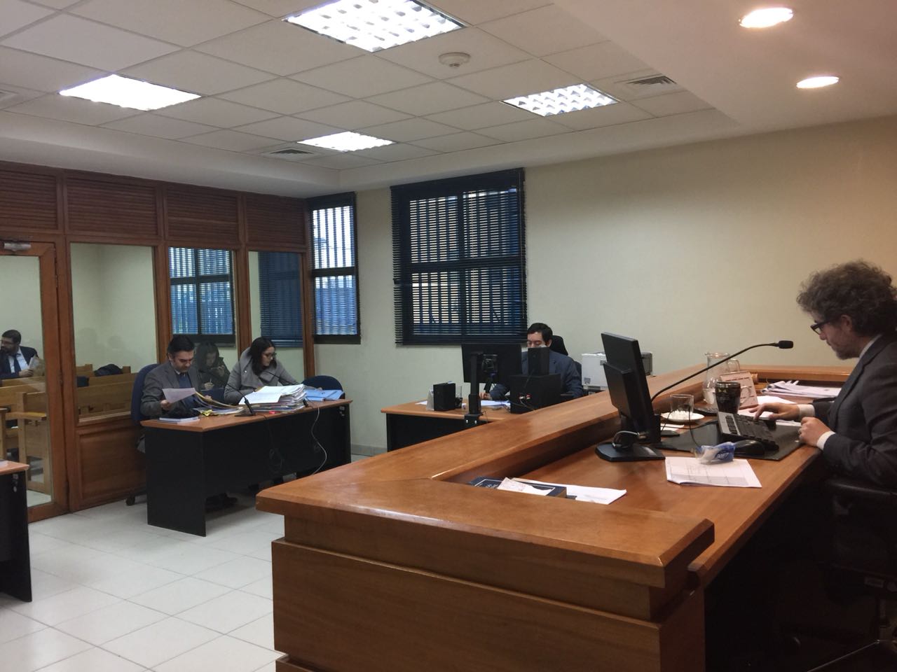 El fiscal Carlos Bahamondes formalizó la investigación este mediodía en el Juzgado de Garantía de Valdivia.