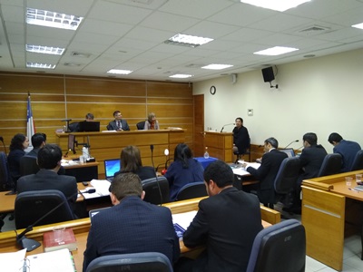 El nuevo juicio se realiza ante los magistrados Rodrigo Vega, Loreto Jara y Moisés Pino del tribunal oral en lo penal de Iquique.