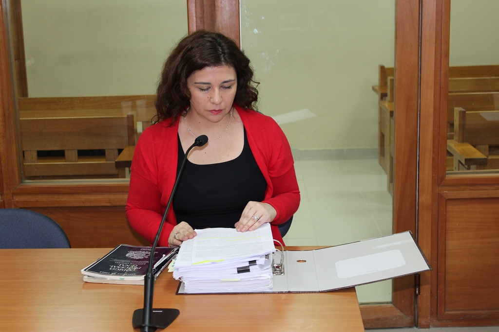 En la foto, la fiscal (s) de Valdivia, Sandra González.