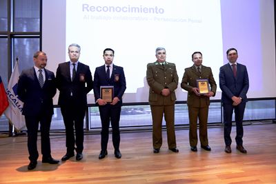 A la ceremonia asistieron autoridades regionales, fiscales, funcionarios y dirigentes vecinales.