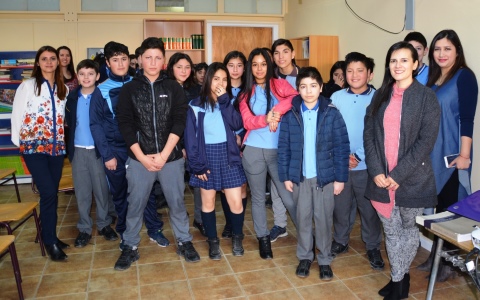 Alumnos y profesores escuela Pedro Sarmiento