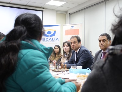 Fiscal Regional Marcos Emilfork se reunió con mujeres víctimas de violencia de género de Chiloé.