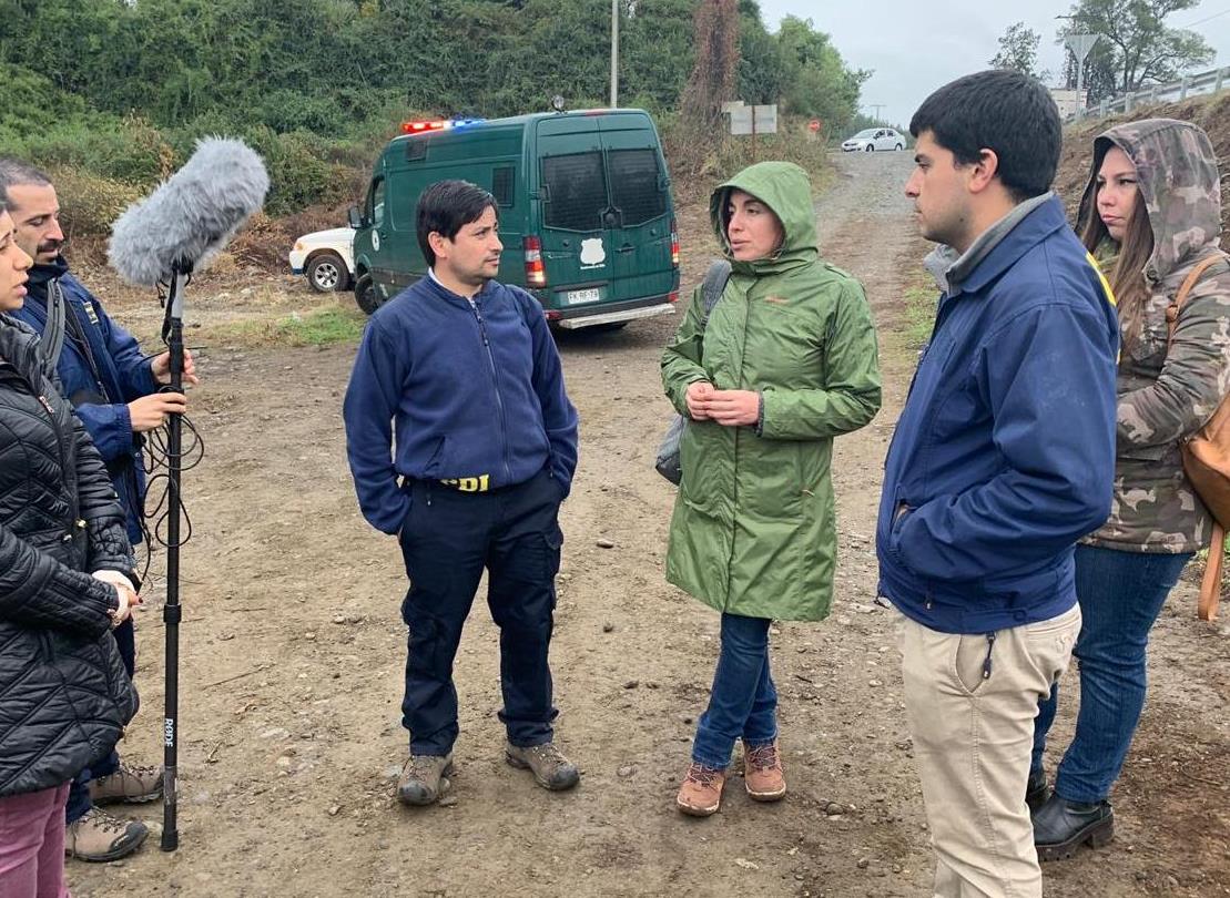 En la foto, la fiscal Claudia Baeza aparece dirigiendo la reconstitución de escena de esta causa.