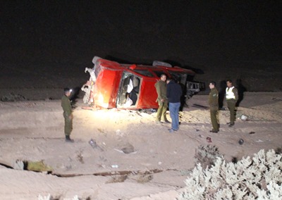 El accidente se originó cuando la camioneta volcó al ingresar a la Ruta Internacional.