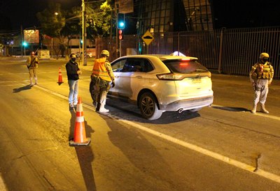 La Fiscalía estuvo presente anoche en los controles que realizó personal de Carabineros, Carabineros y PDI. 