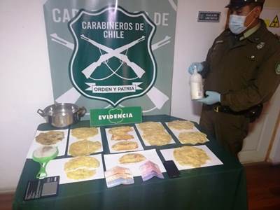 La investigación permitió incautar "empanadas" y "sopaipillas" elaboradas con marihuana.