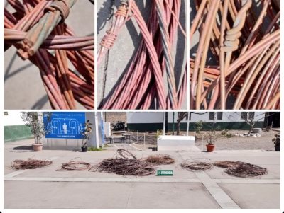 Los cables de tendidos eléctricos recuperados durante el procedimiento.