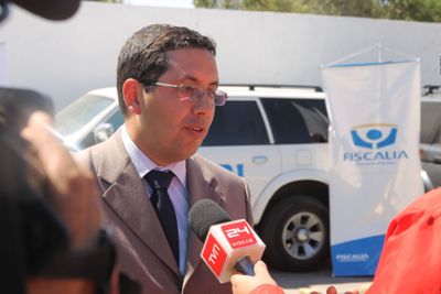 El fiscal Gabriel Meza concurrió hasta el lugar del hallazgo y dirigió las diligencias respectivas.