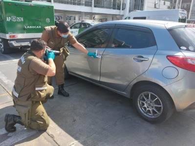 Personal de Labocar y el OS 9 de Carabineros están a cargo de las diligencias de este caso.