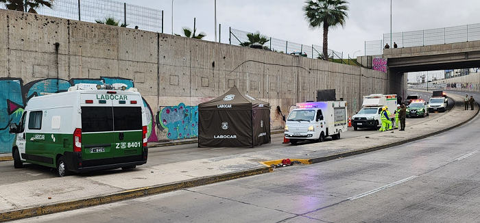 Labocar de Carabineros realizó distintas pericias en el lugar de los hechos.