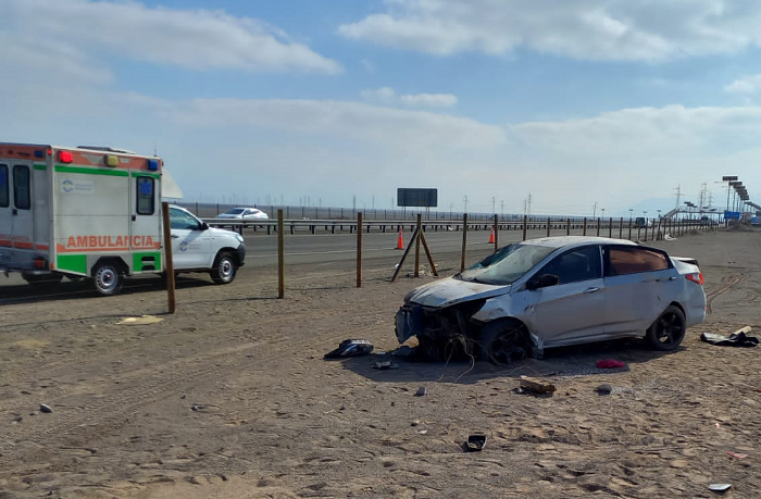 El vehículo volcó a la altura del kilómetro 33 de la Ruta 1.