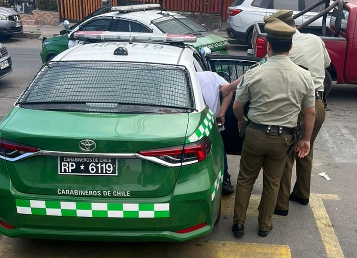 El imputado fue detenido por carabineros.