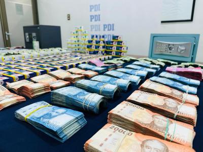 Se incautó más de 200 cajas de medicamentos controlados, además de 50 millones de pesos en efectivo, entre otras especies.