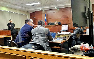 El Fiscal Regional, Juan Castro Bekios, compareció personalmente a la audiencia.