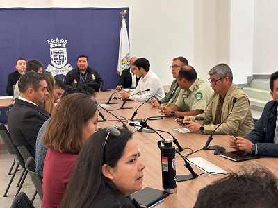 El Fiscal jefe de Coquimbo (al lado derecho de Carabineros) participó de esta instancia con la comunidad.
