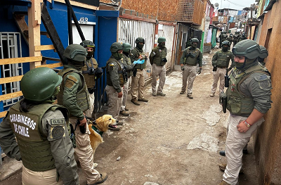 La operación consideró allanamientos en 14 domicilios de la ciudad.