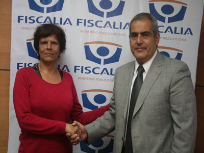 Fiscal Nacional junto a la presidenta del Sindicato, Zuliana Araya