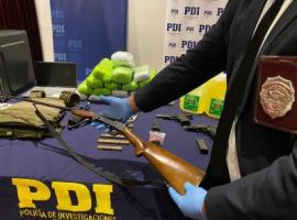 En la detención de los acusados se incautó droga, armas, municiones y precursores químicos.