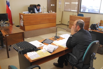El fiscal Juan Andrés Shertzer fue el encargado de entregar los antecedentes de ambos casos en las audiencias de formalización.