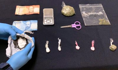 Se incautó cocaína y marihuana. El plazo de investigación es de 90 días.