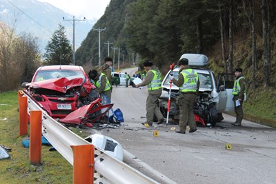El conductor del vehículo Haval, quien conducía bajo los efectos del alcohol, fue derivado hasta el Hospital de Coyhaique con lesiones graves.
