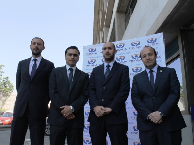 El Fiscal Regional, Manuel Guerra, a la derecha, junto al equipo de fiscales que indagarán estos delitos.