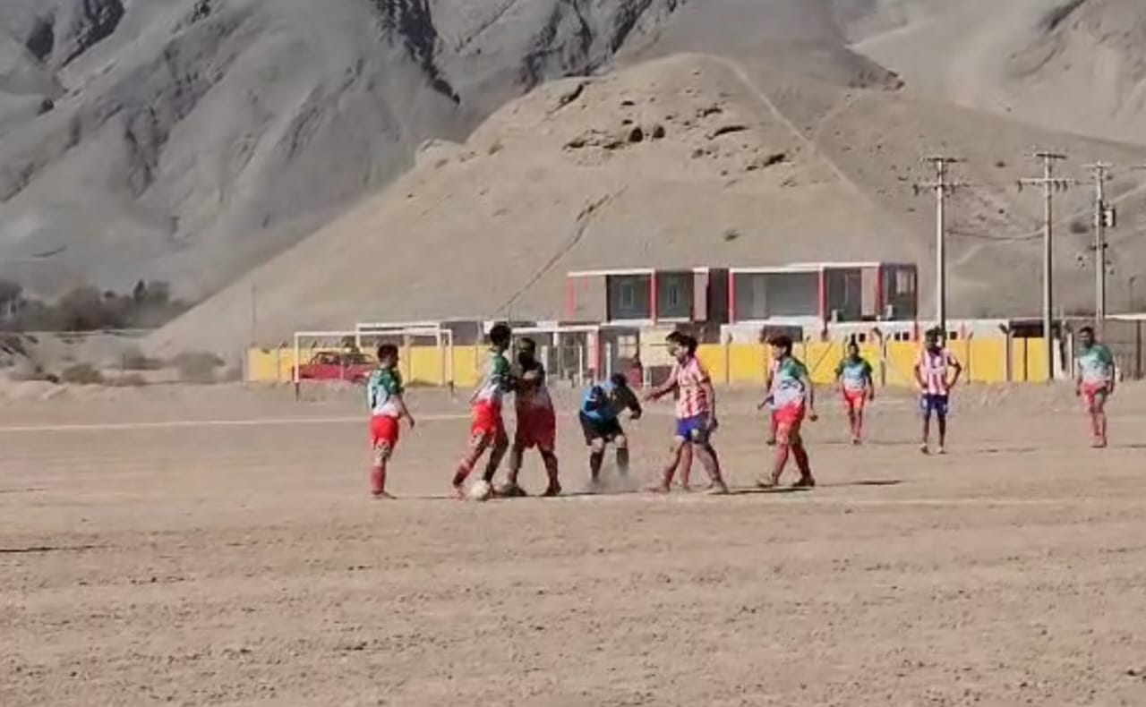 La violenta agresión ocurrió durante el desarrollo de un partido de fútbol en Copiapó.