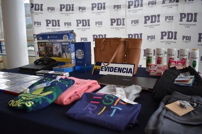Dos de los imputados fueron puestos en prisión preventiva. Las especies fueron devueltas a los locales afectados.