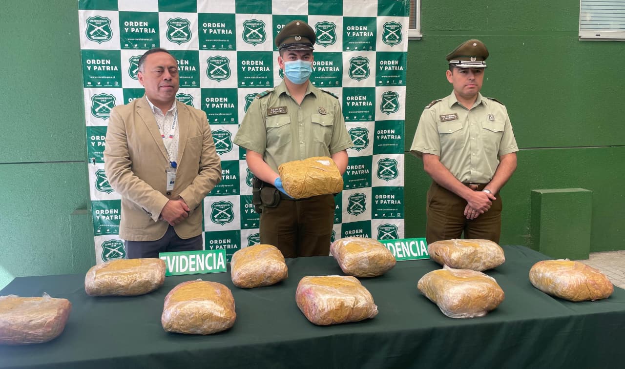 Foto punto de prensa con la droga