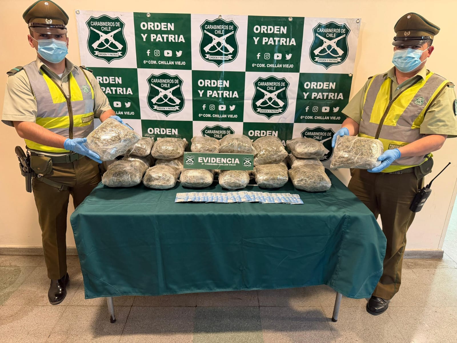 Foto exhibición de la droga